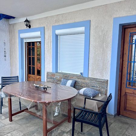 Villas Nies Seaside Appartments Sourpi Ngoại thất bức ảnh
