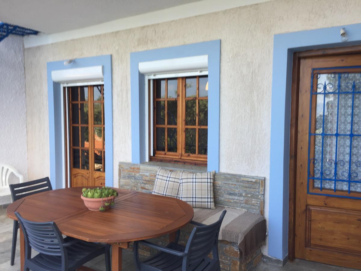 Villas Nies Seaside Appartments Sourpi Ngoại thất bức ảnh